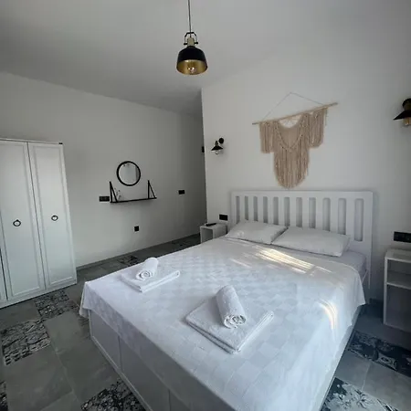 Ξενοδοχείο La Chance 3*