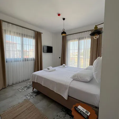 Hotel La Chance 3*