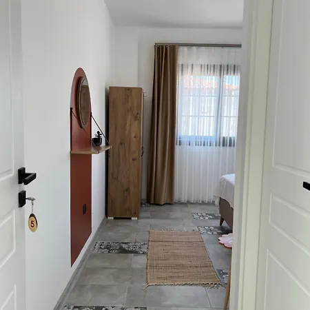 La Chance فندق 3*